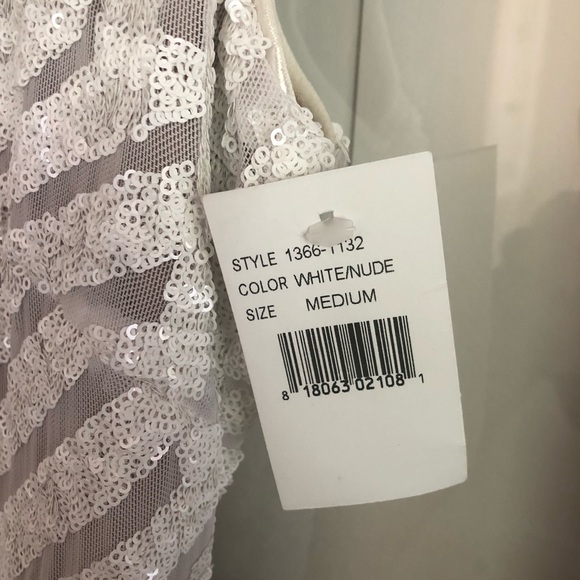 Dress the Population Katerina Body-Con Dress - Picture 5 of 6